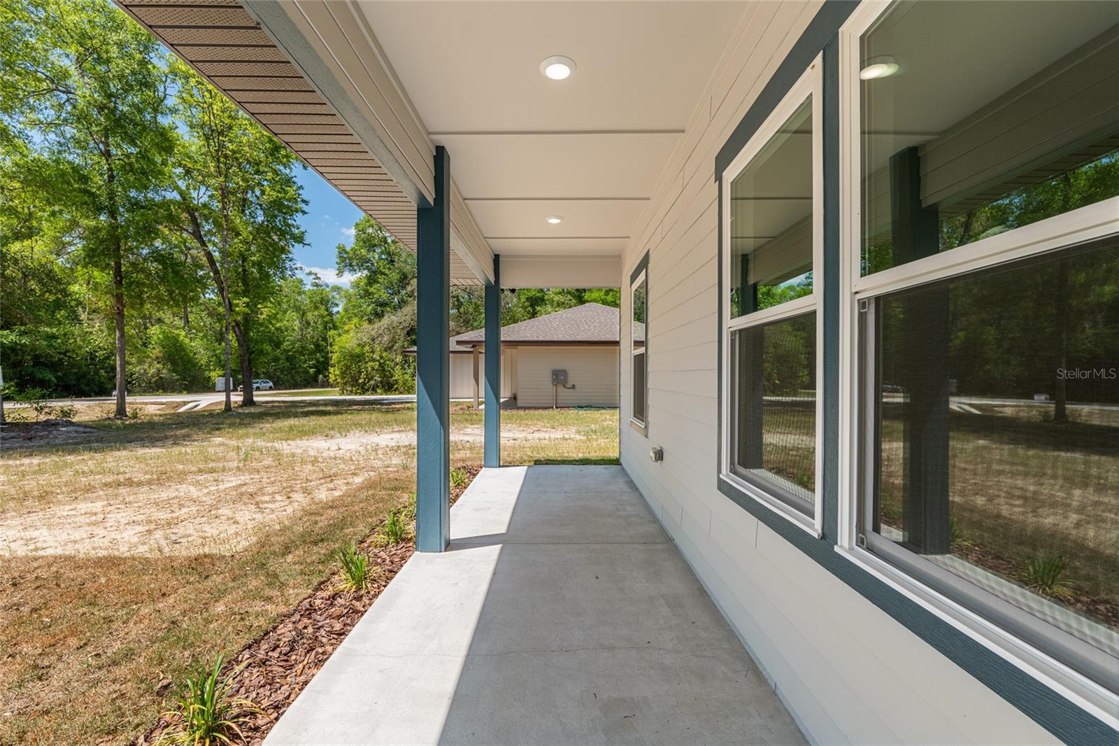 FORT WHITE STATION - Residential