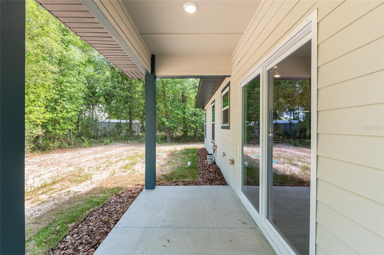 FORT WHITE STATION - Residential