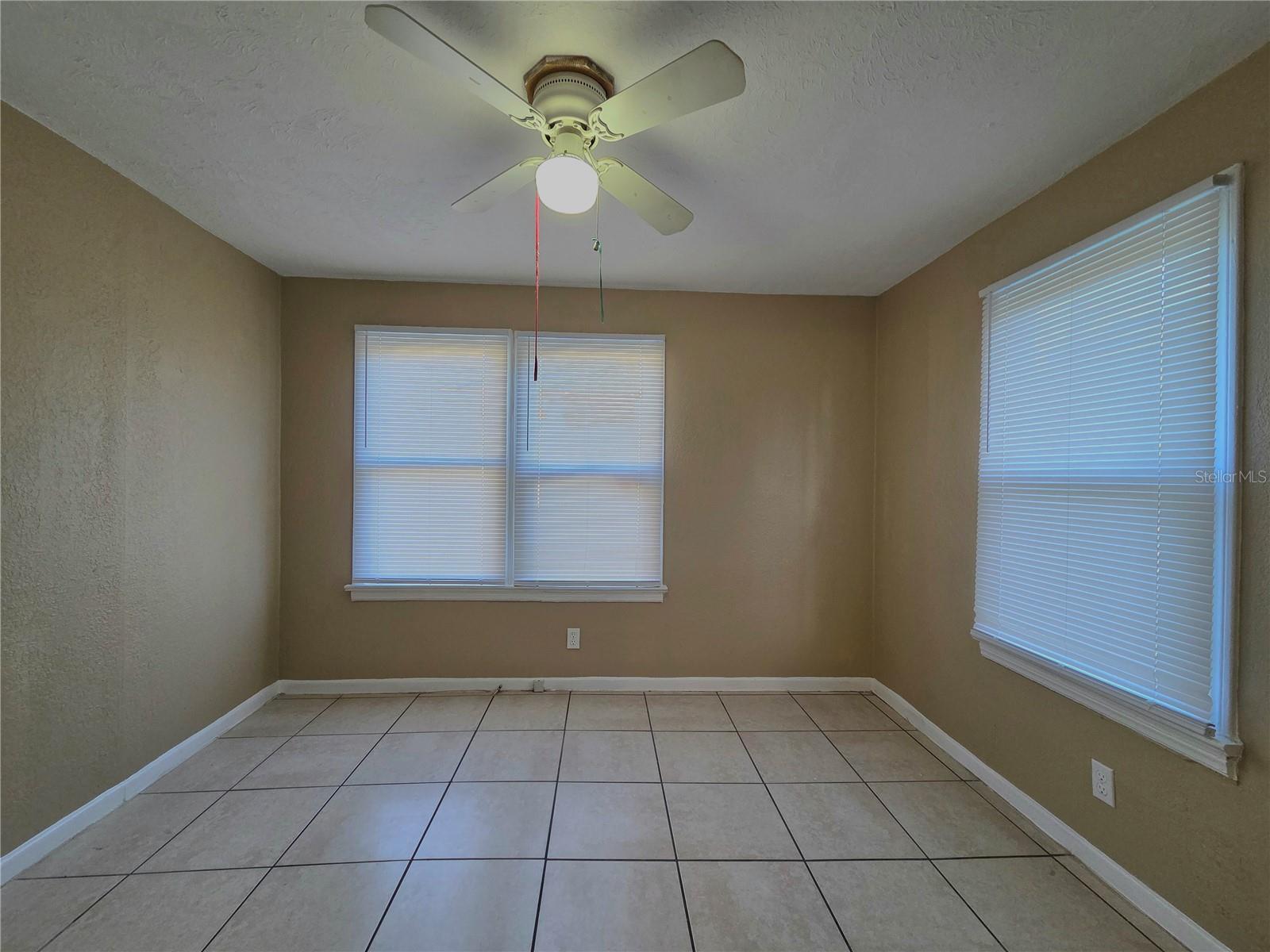 COUNTRY CLUB ESTATES SUB - Residential Income