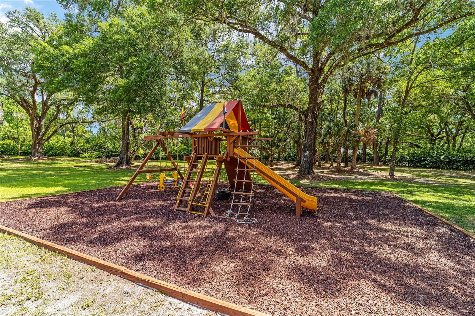COUNTRY CLUB FARMS A HAMLET - Residential