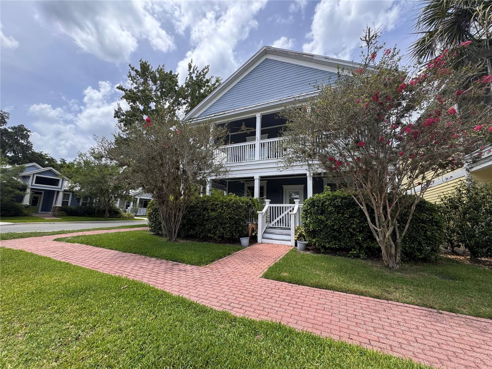 HILLCREST RESIDENTIAL PLANNED DEVELOPMEN - Residential Lease