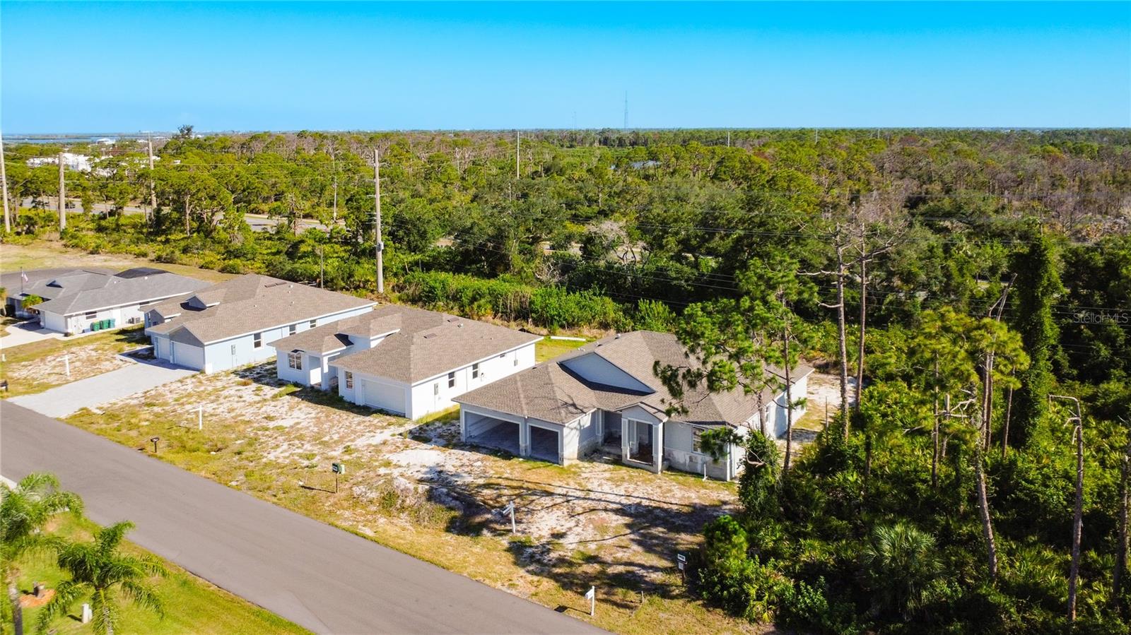 SHAMROCK SHORES - Residential