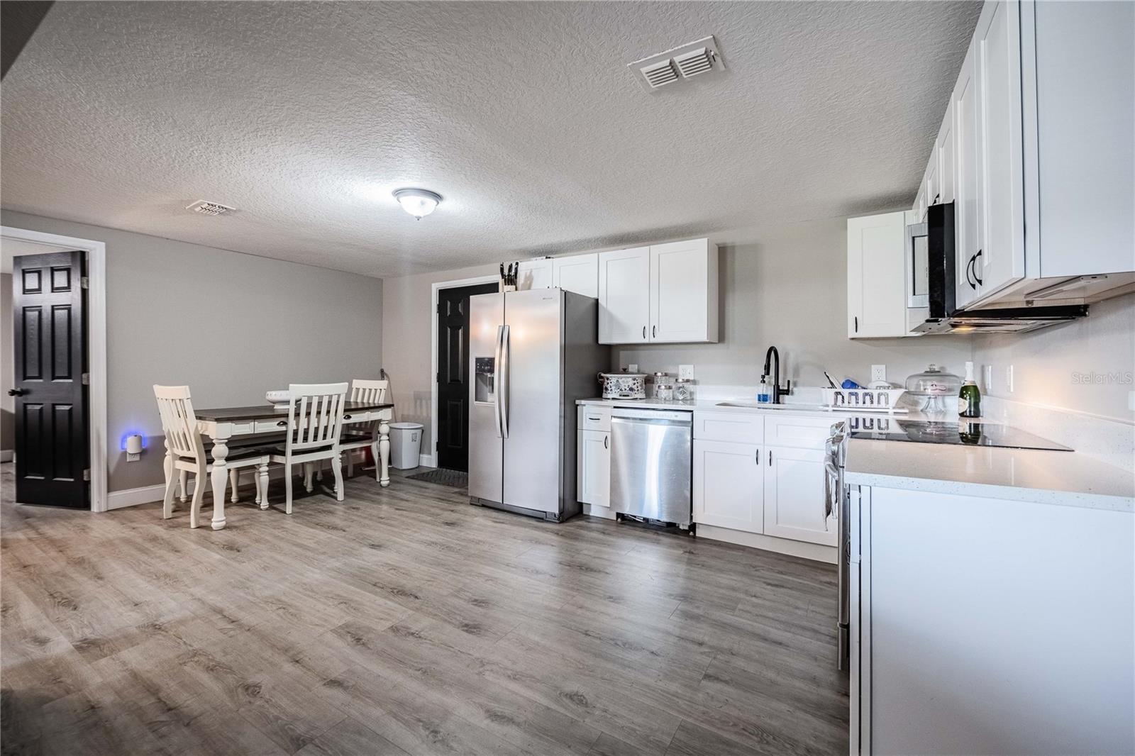 OAKLAND PARK OR A D GILLEYS - Residential