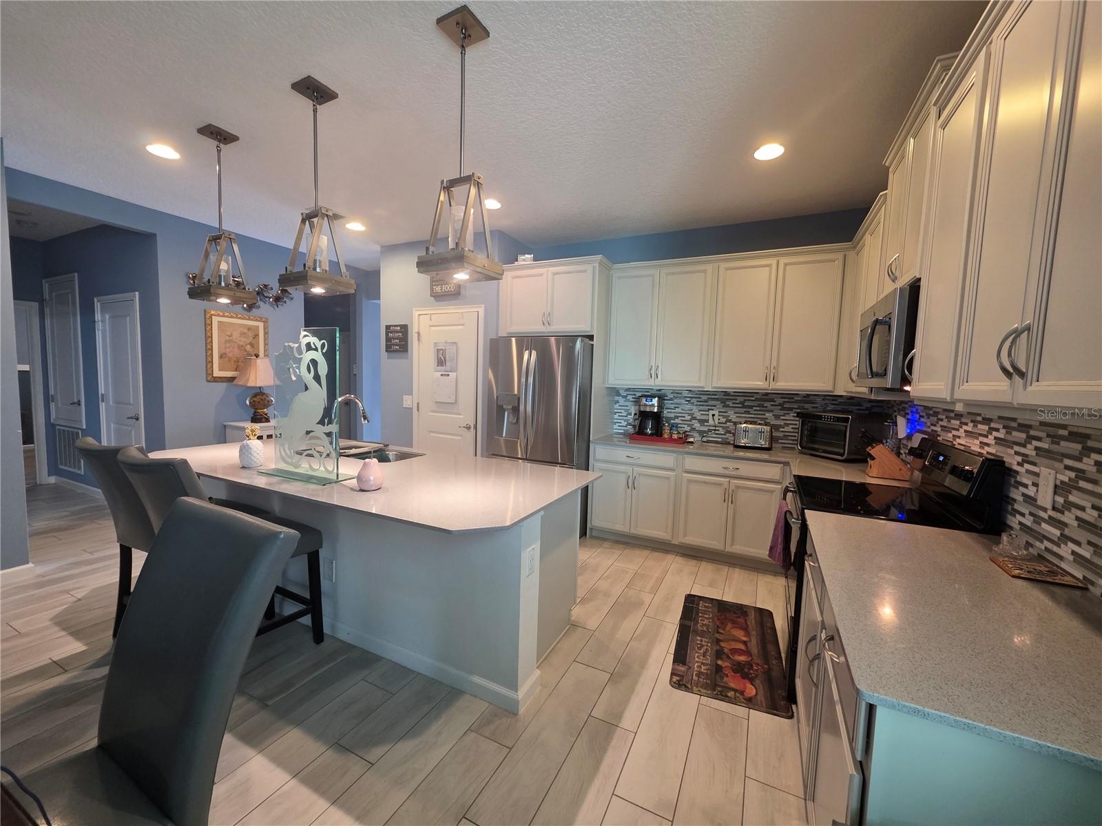 COMPASS LNDG - Residential