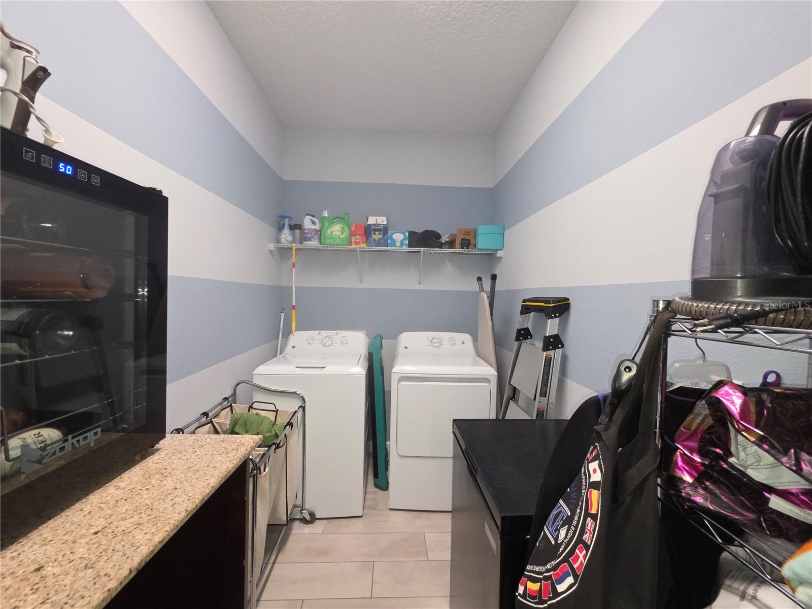 COMPASS LNDG - Residential