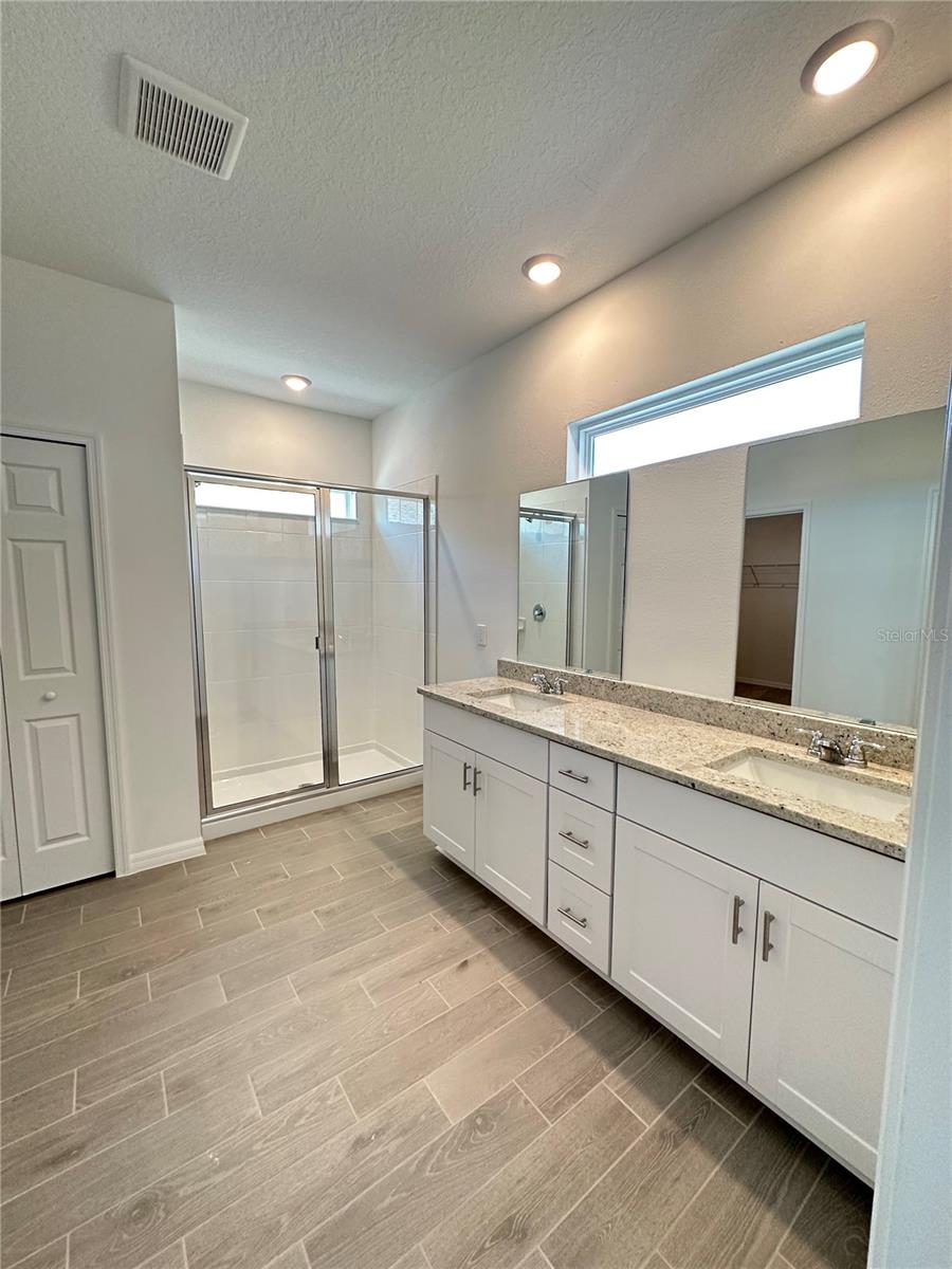 VILLAGES/MINNEOLA HILLS PH 1B - Residential Lease