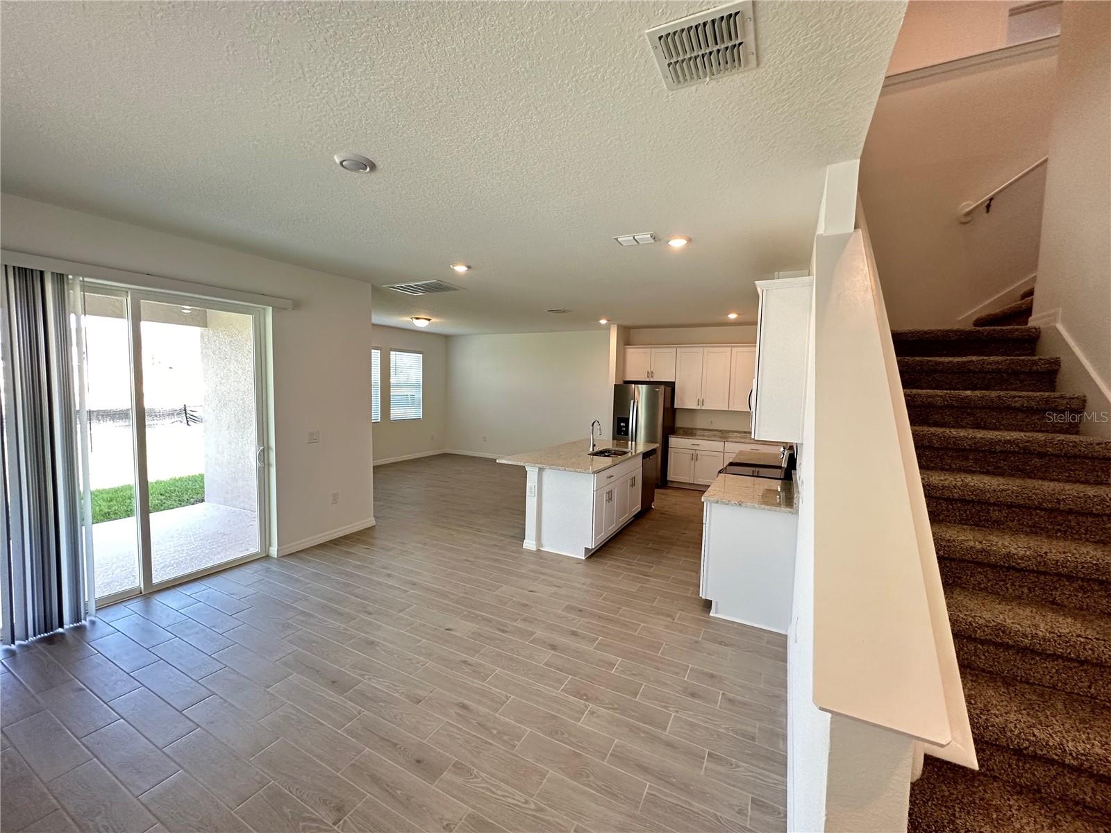 VILLAGES/MINNEOLA HILLS PH 1B - Residential Lease