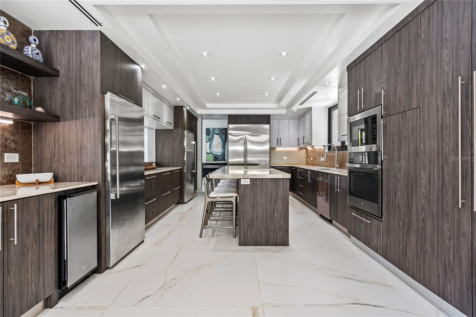 DORADO BEACH EAST - Residential