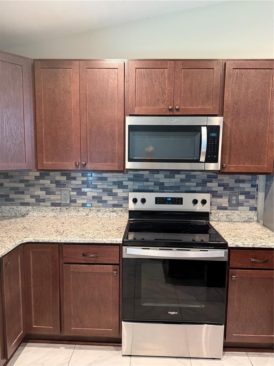 BELLEVIEW HEIGHTS ESTATE - Residential Lease