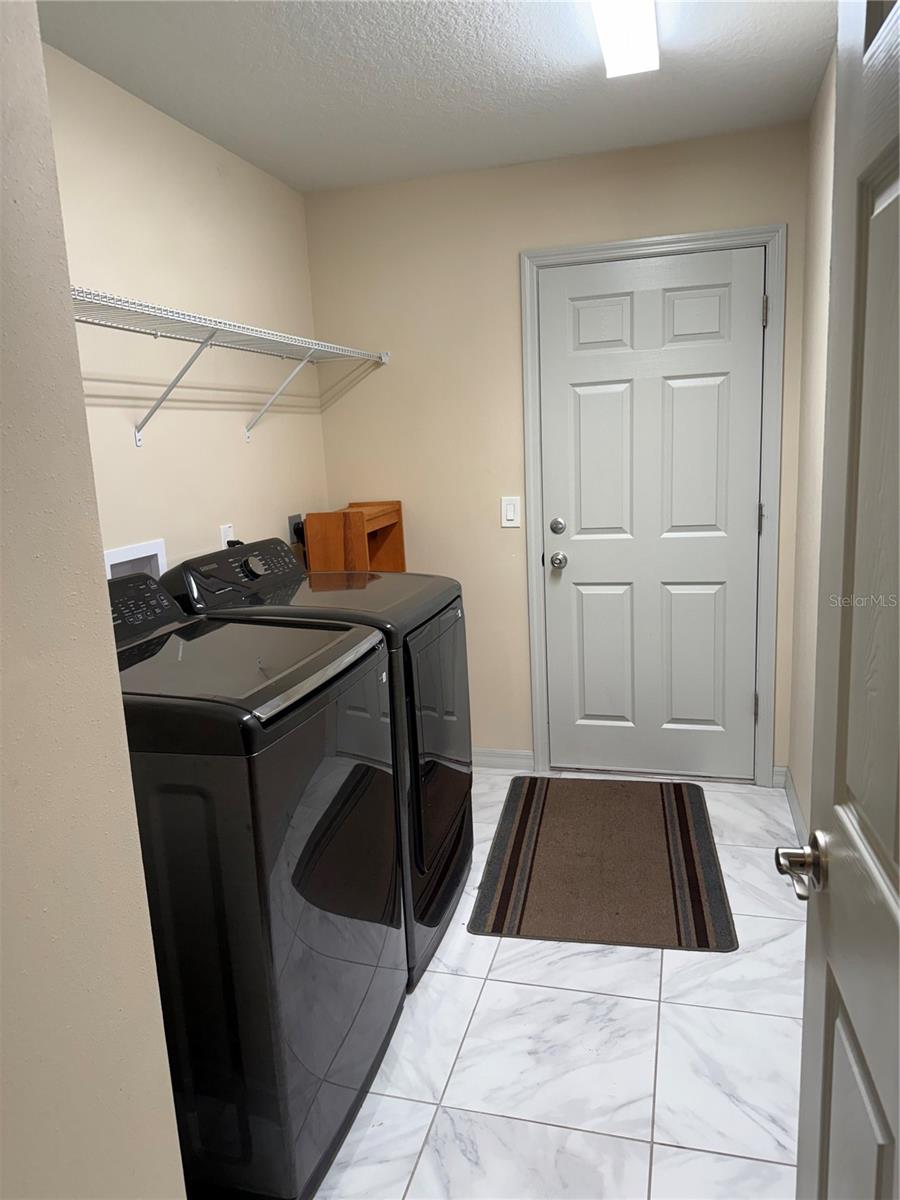 BELLEVIEW HEIGHTS ESTATE - Residential Lease