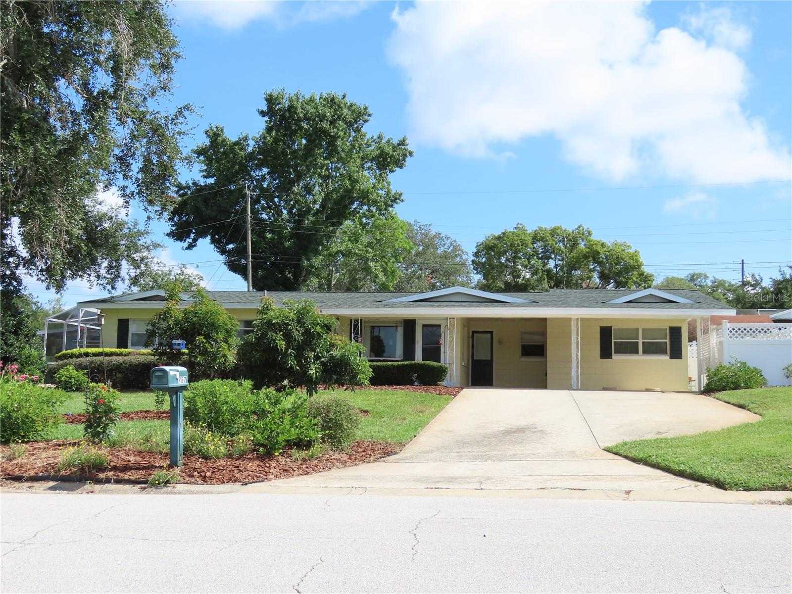 CLERMONT LAKE MINN CHAIN O LAKES - Residential