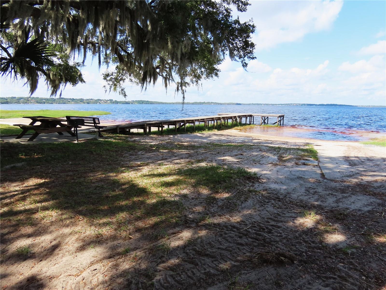CLERMONT LAKE MINN CHAIN O LAKES - Residential