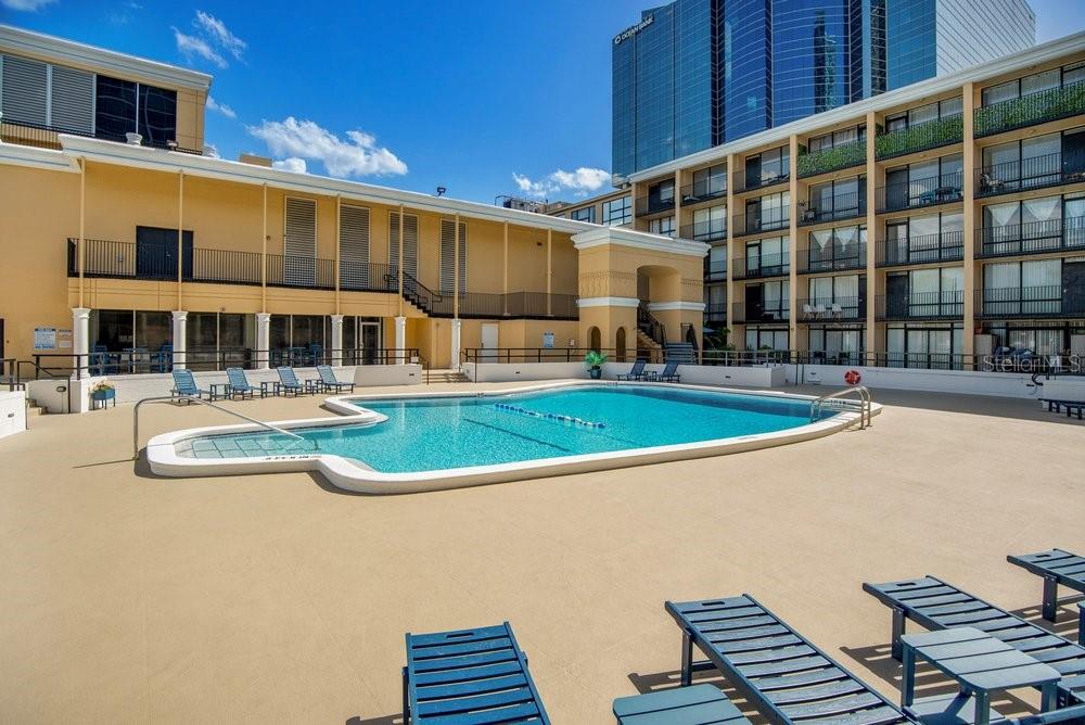 METROPOLITAN/LK EOLA - Residential