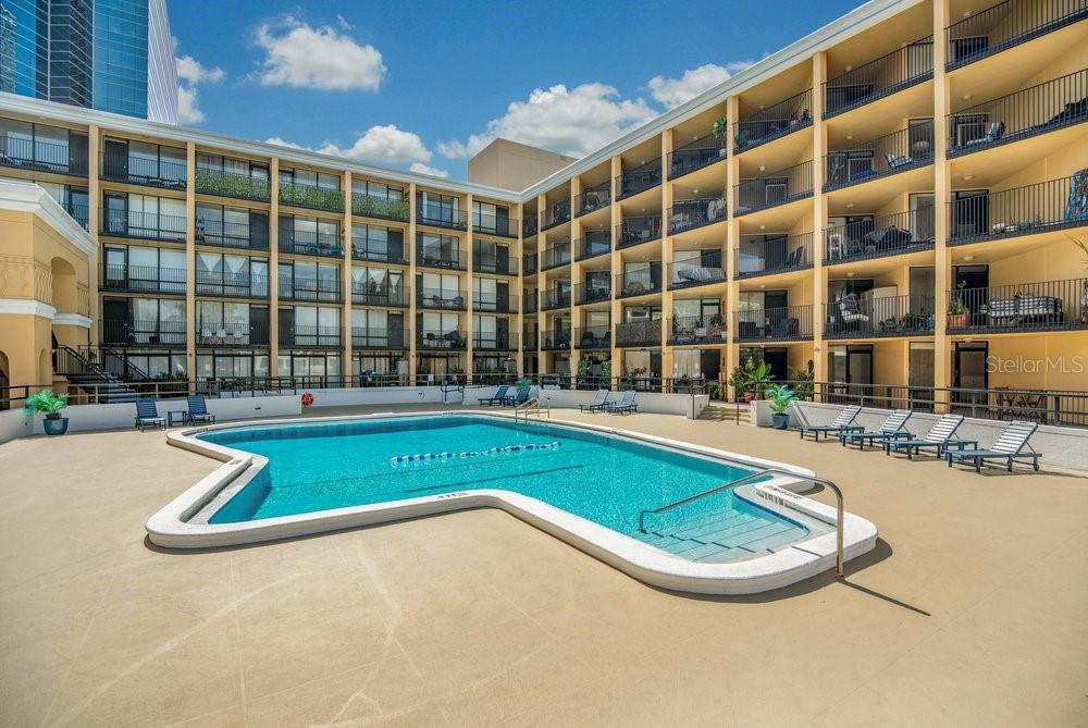 METROPOLITAN/LK EOLA - Residential