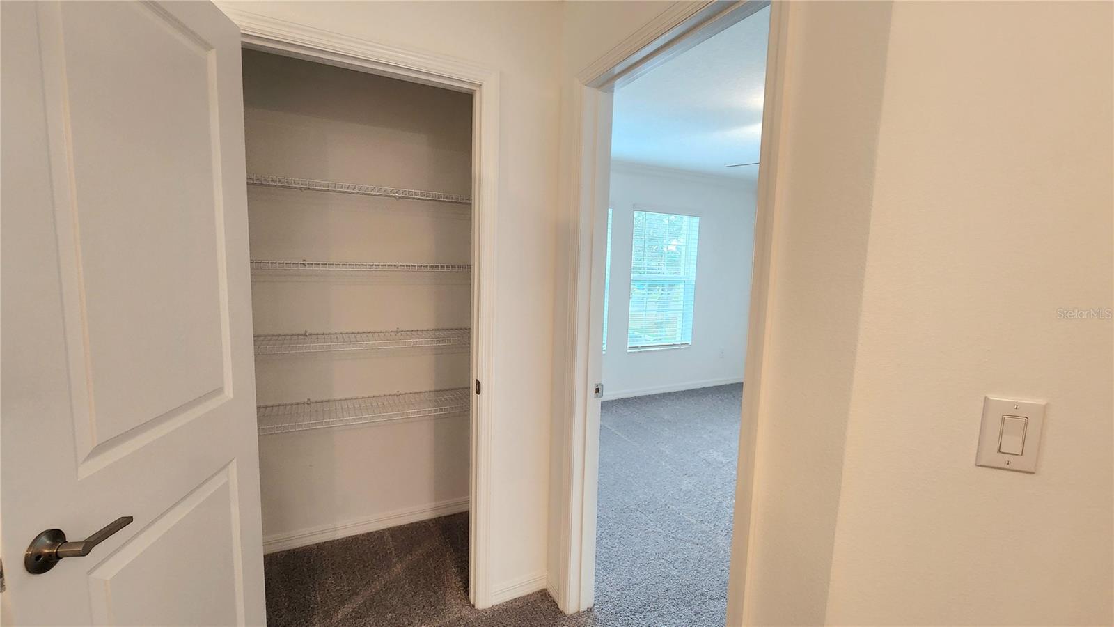 D06 HAWK TOWNHOMES - Residential Lease