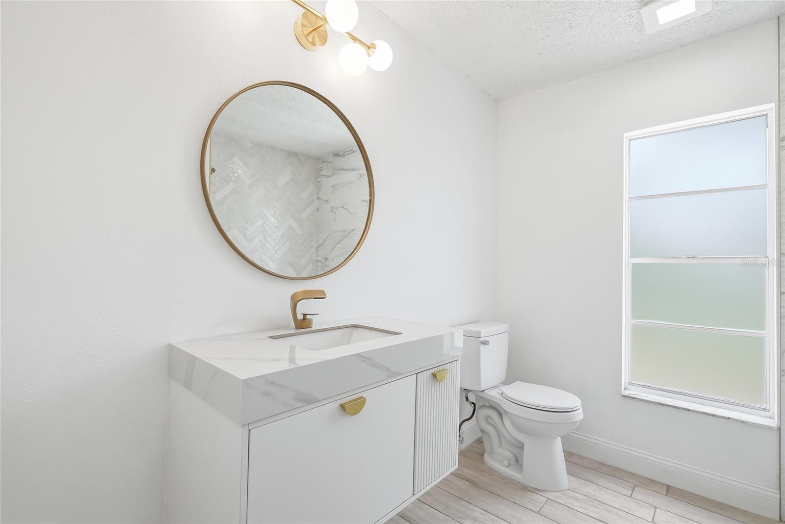 OAKRIDGE ESTATES - Residential
