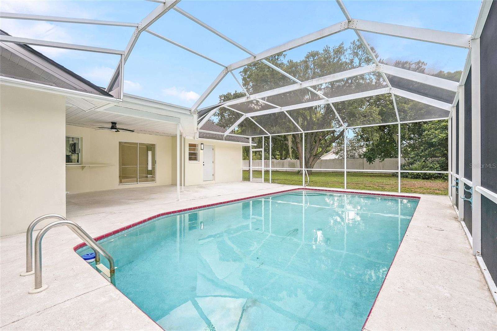 OAKRIDGE ESTATES - Residential