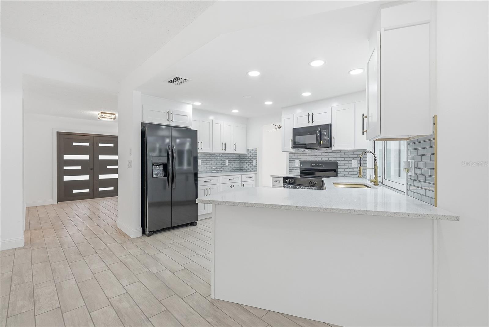 OAKRIDGE ESTATES - Residential