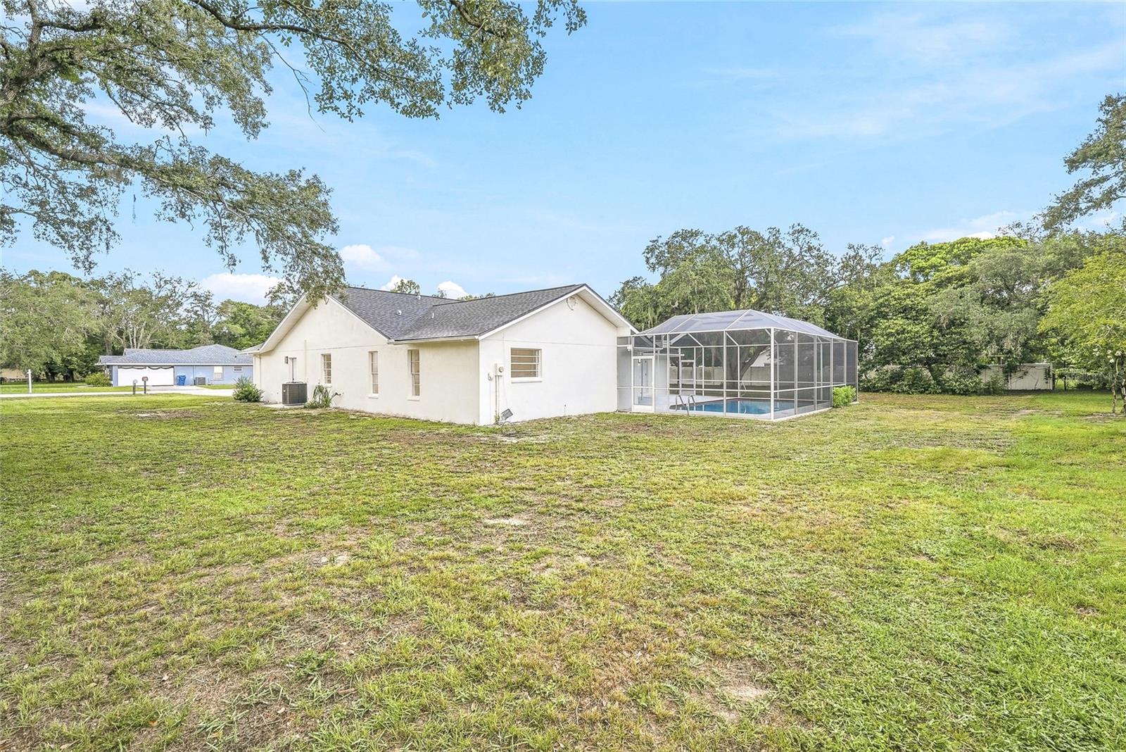OAKRIDGE ESTATES - Residential