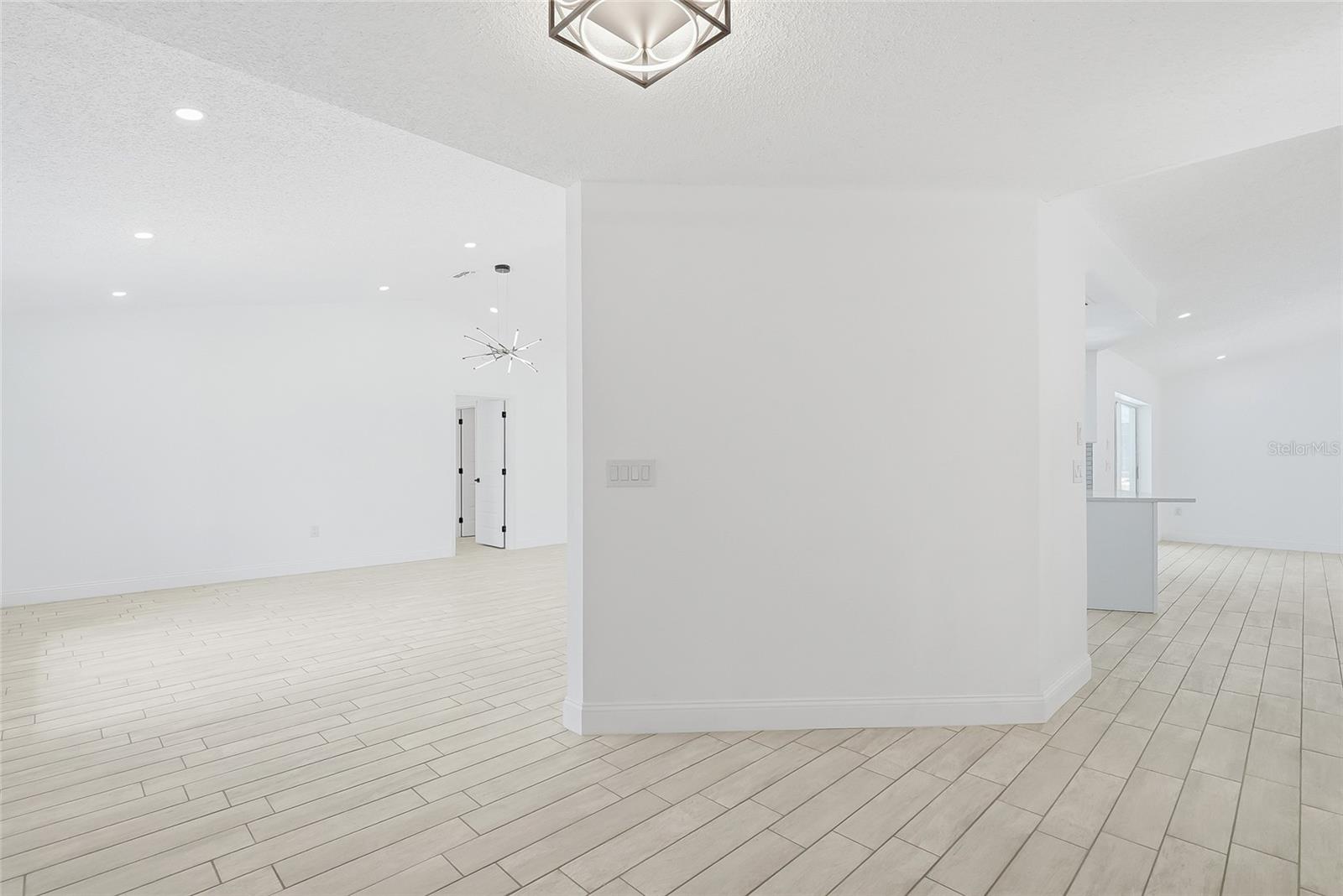 OAKRIDGE ESTATES - Residential