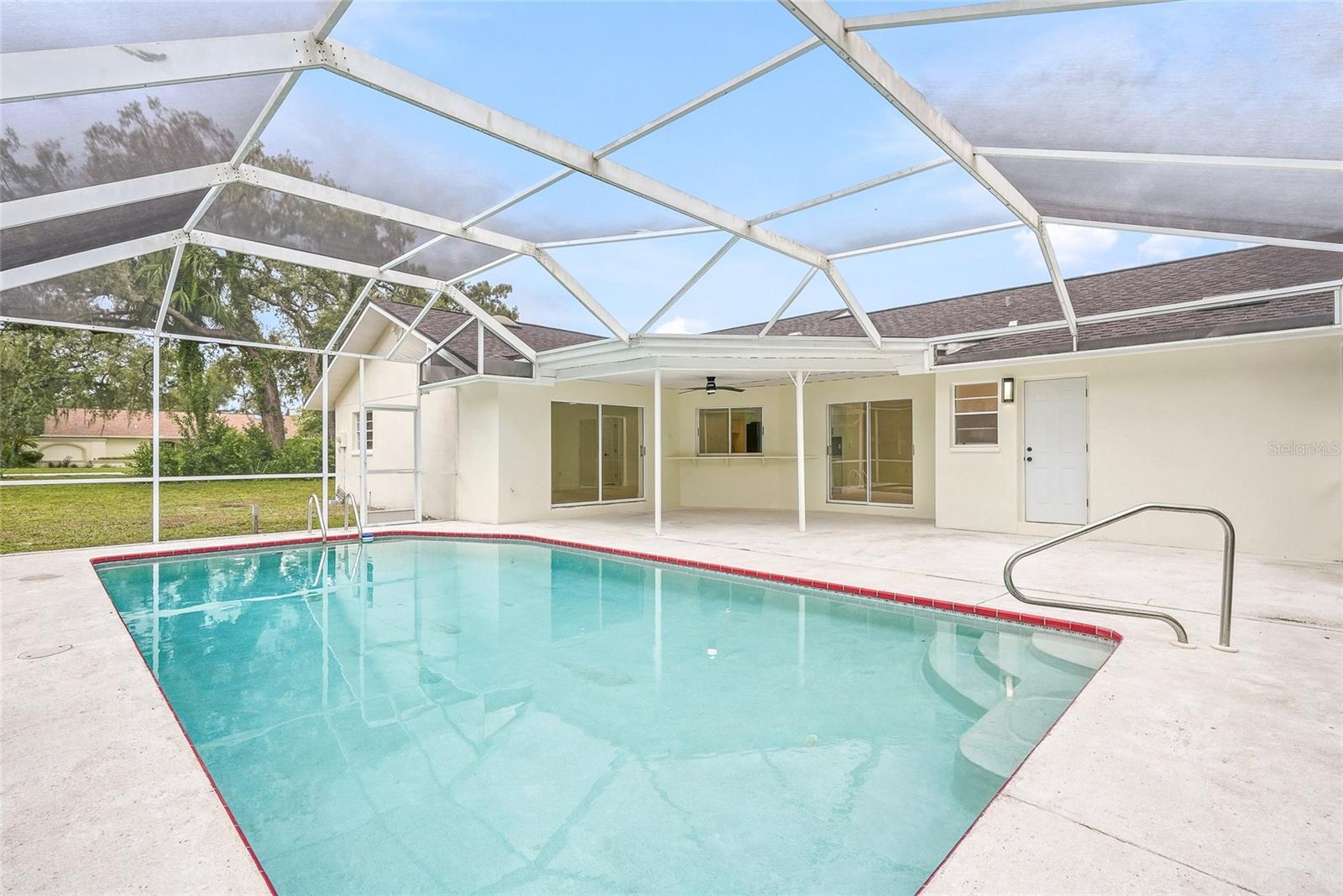 OAKRIDGE ESTATES - Residential