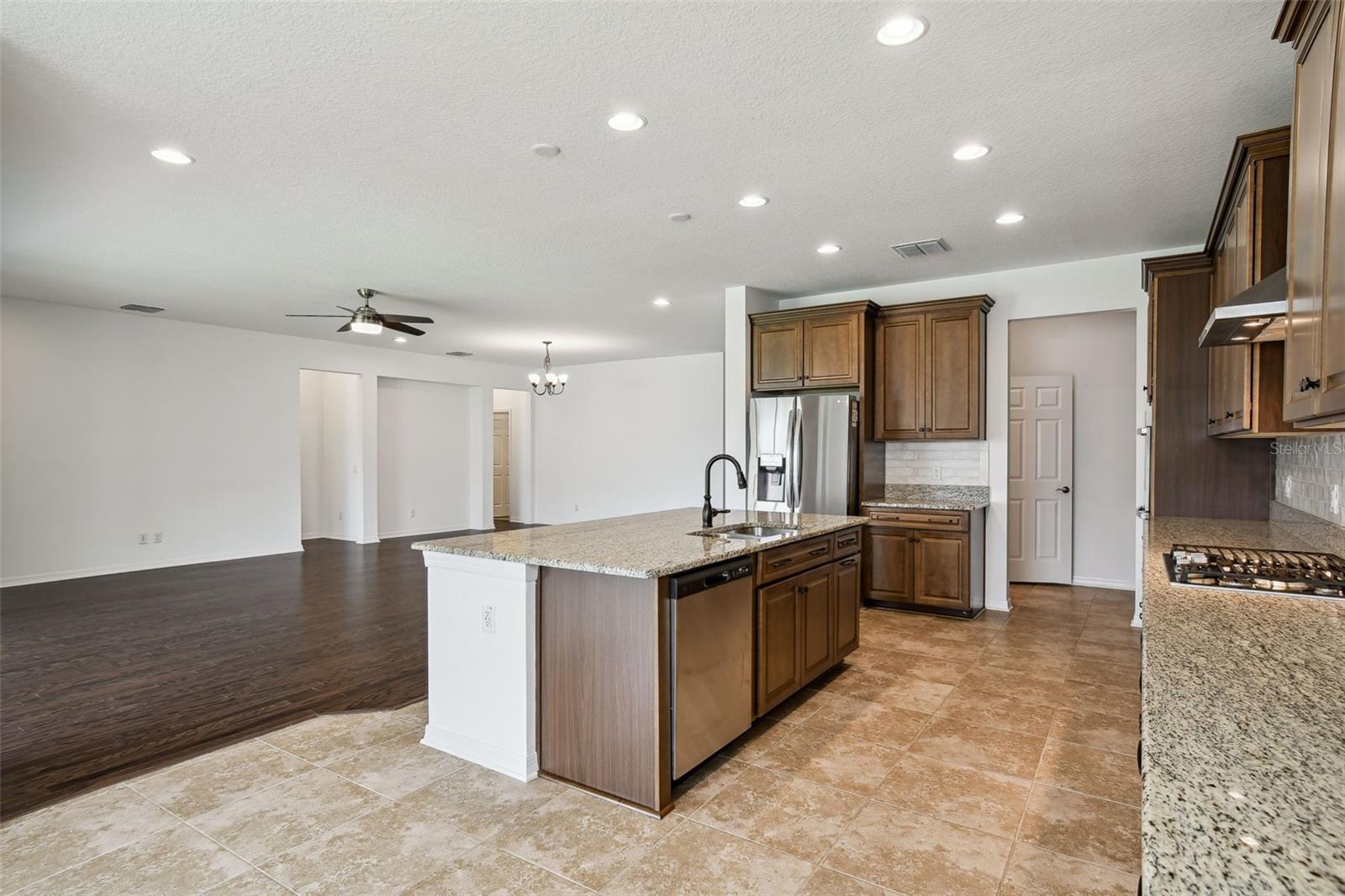 STARKEY RANCH - Residential Lease