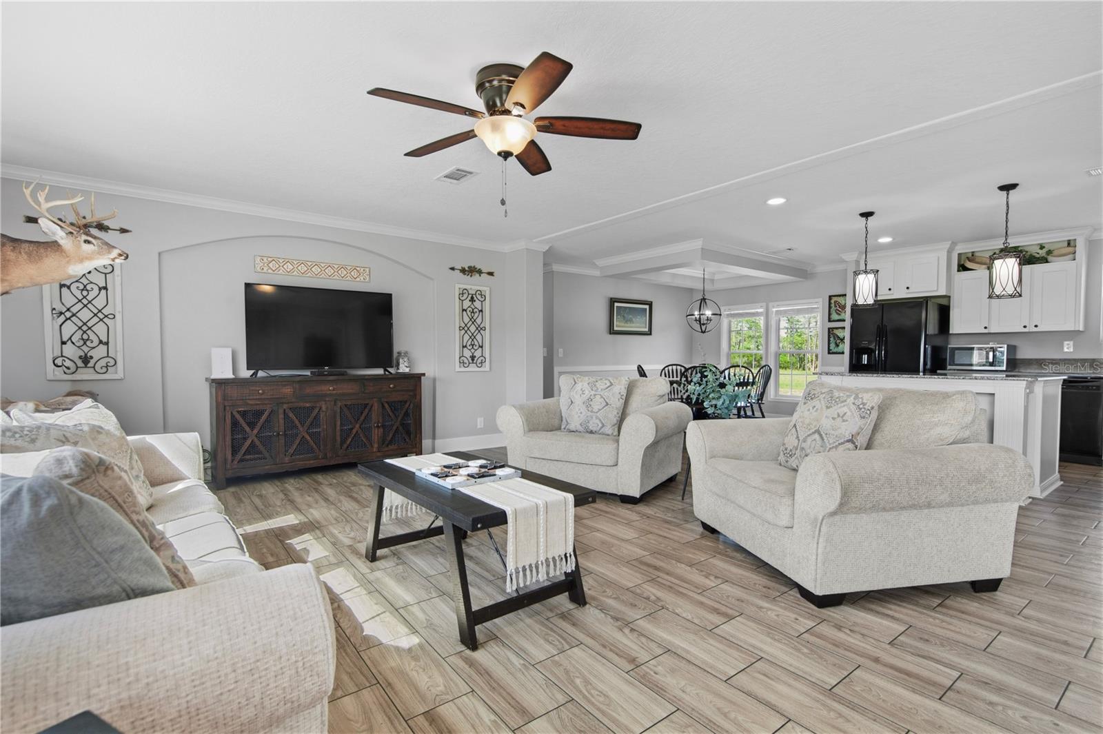 GROVELAND FARMS 15-23-24 - Residential