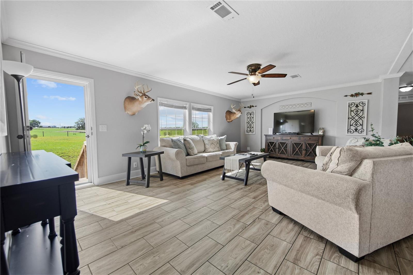 GROVELAND FARMS 15-23-24 - Residential