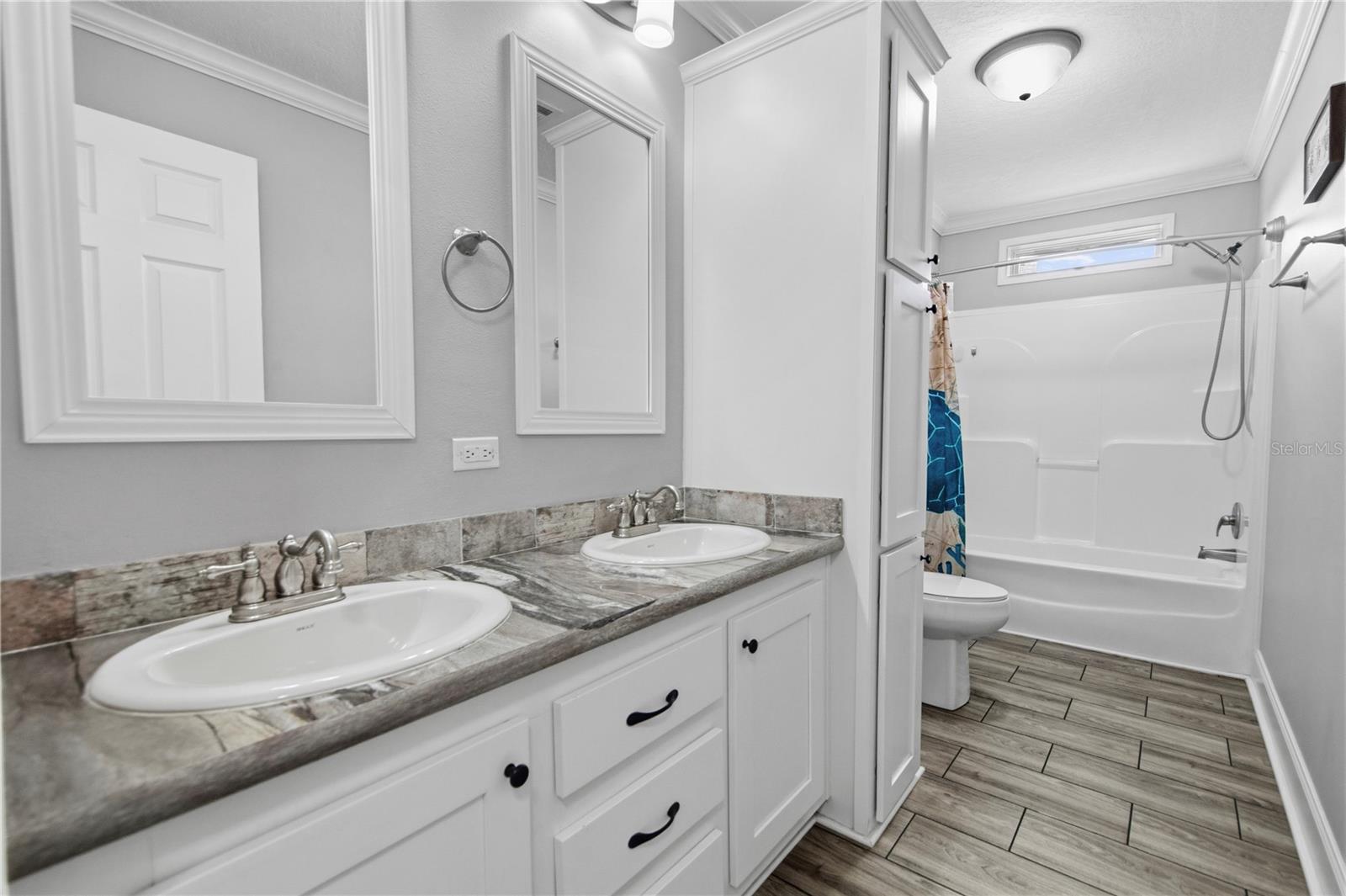 GROVELAND FARMS 15-23-24 - Residential