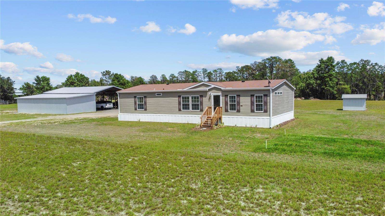 GROVELAND FARMS 15-23-24 - Residential