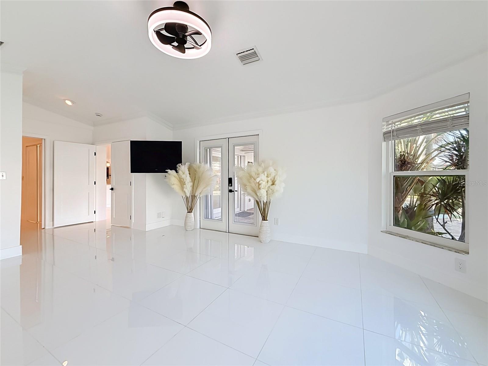 ISLAND ESTATES OF CLEARWATER - Residential
