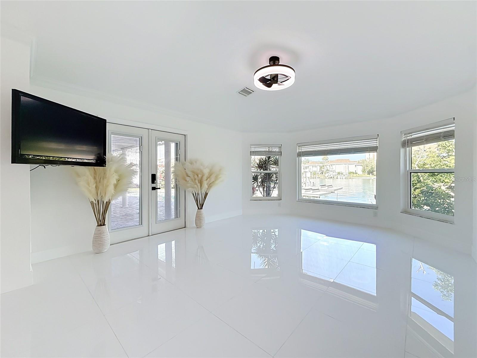 ISLAND ESTATES OF CLEARWATER - Residential