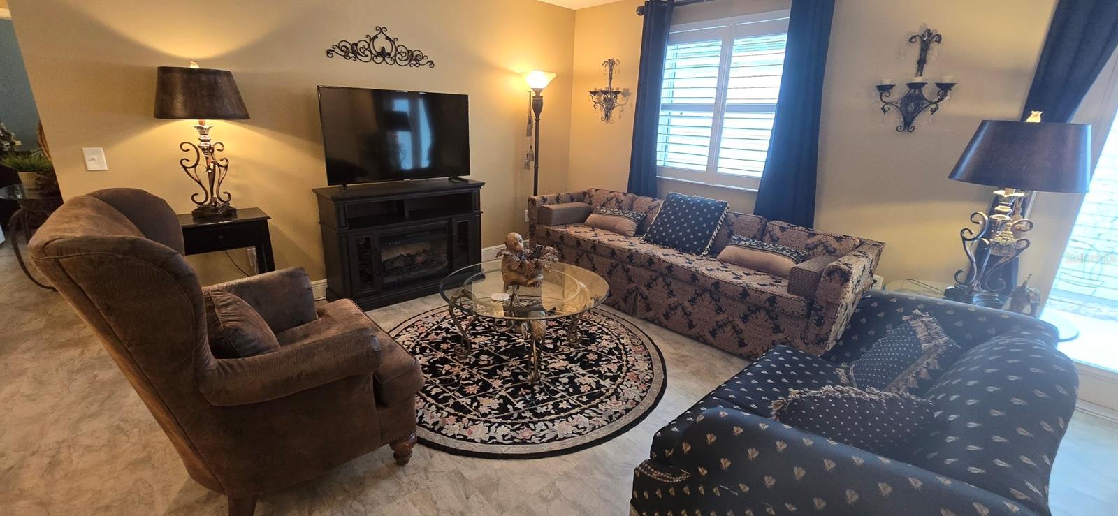 VILLAGES OF SUMTER OVIEDO VILLAS - Residential Lease