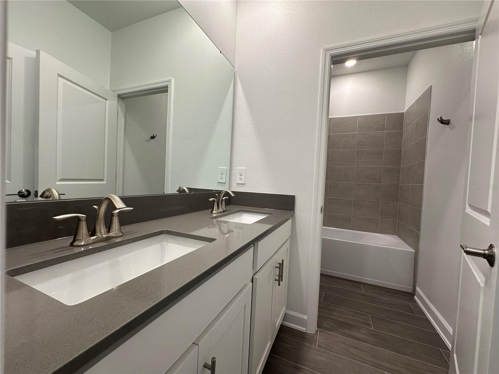 BRIDGEWALK PH 1B 2A & 2B - Residential Lease