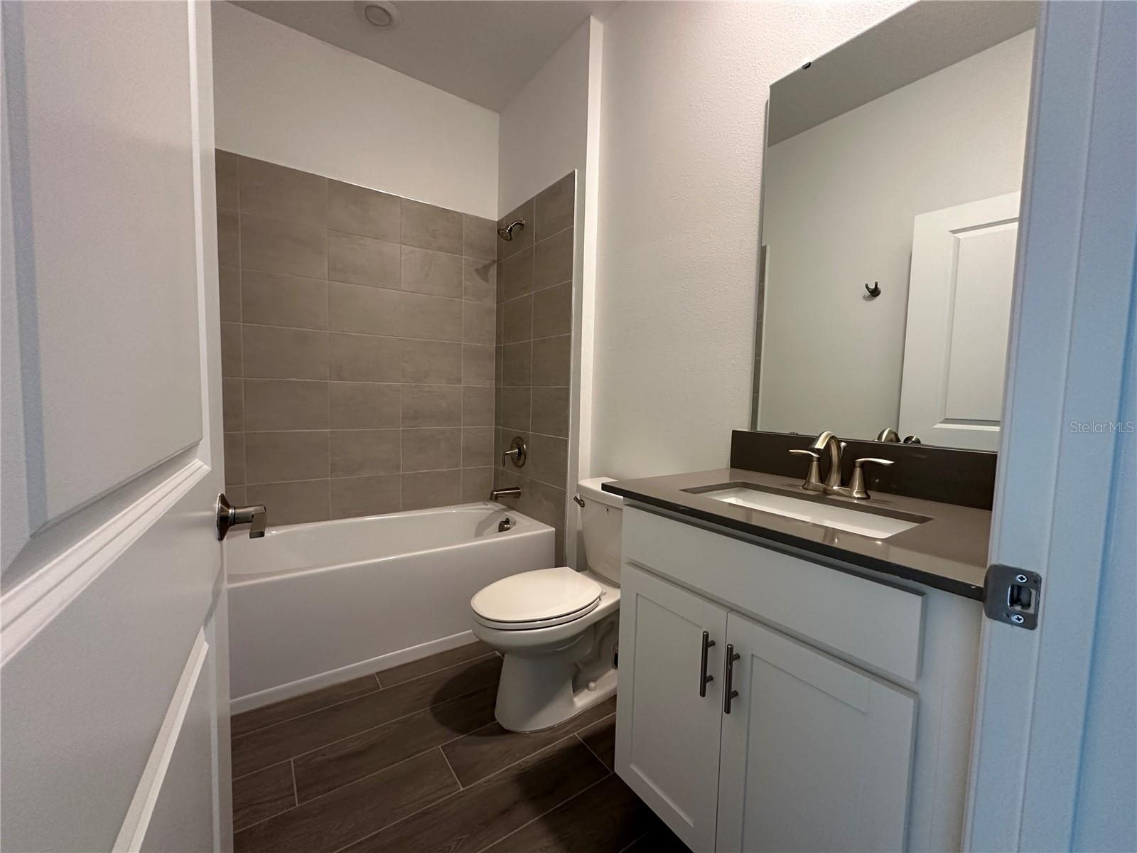 BRIDGEWALK PH 1B 2A & 2B - Residential Lease