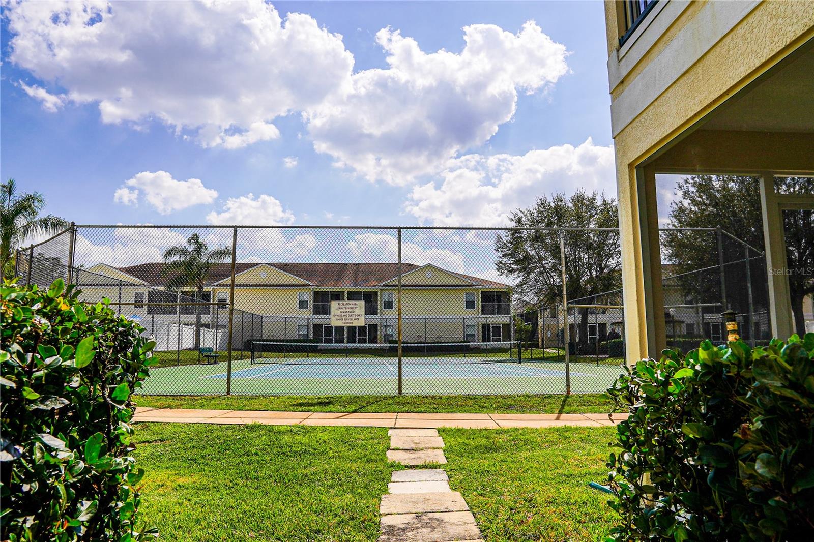 GRAND PALMS CONDO 4 PH 3 - Residential