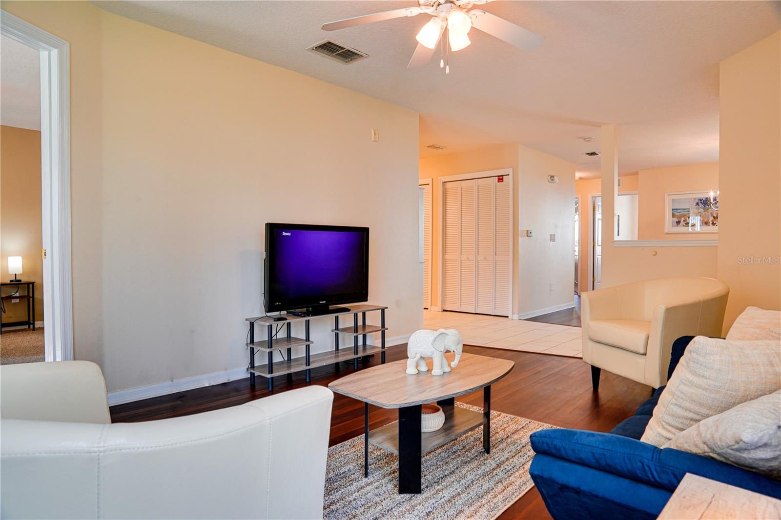 GRAND PALMS CONDO 4 PH 3 - Residential