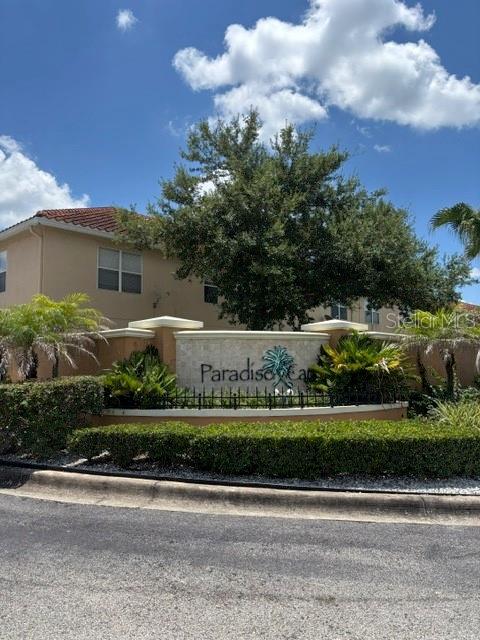 PARADISE CAY - Residential
