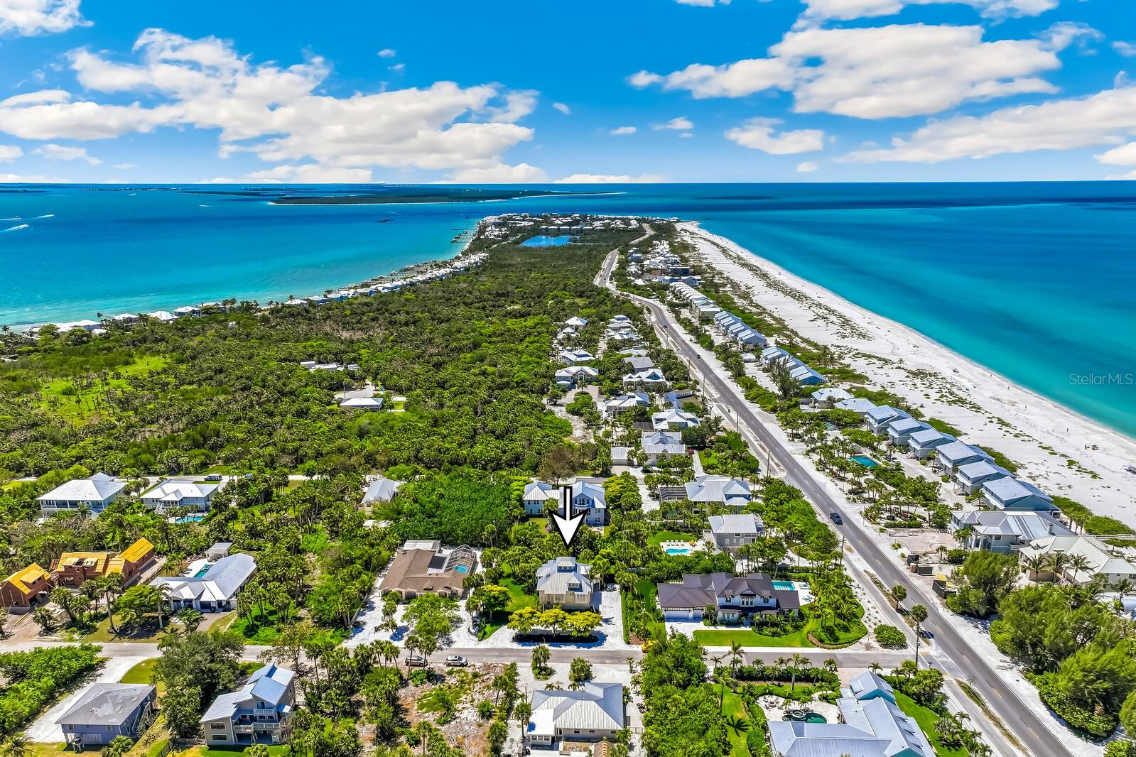 GOLDEN BEACH - Residential