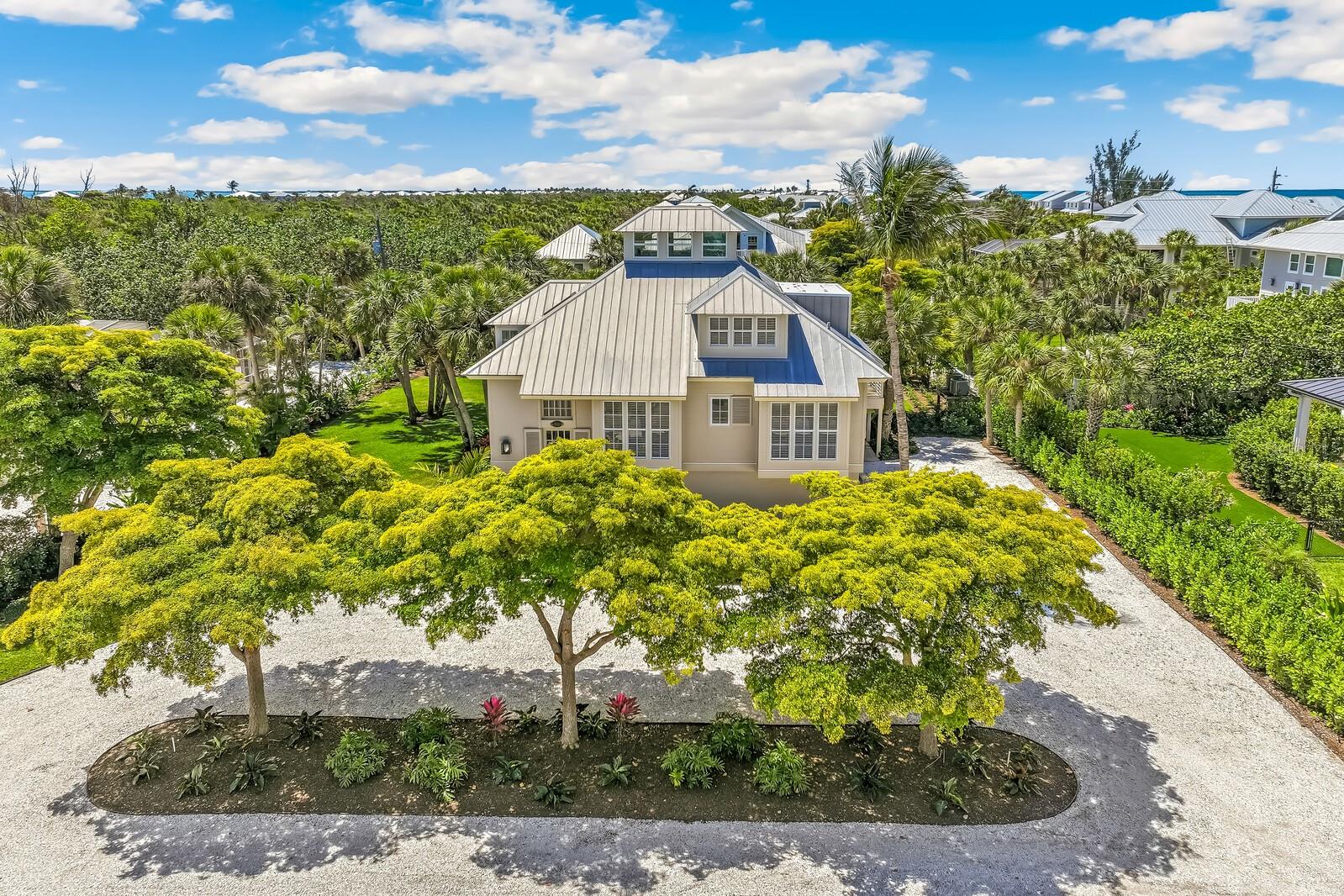 GOLDEN BEACH - Residential