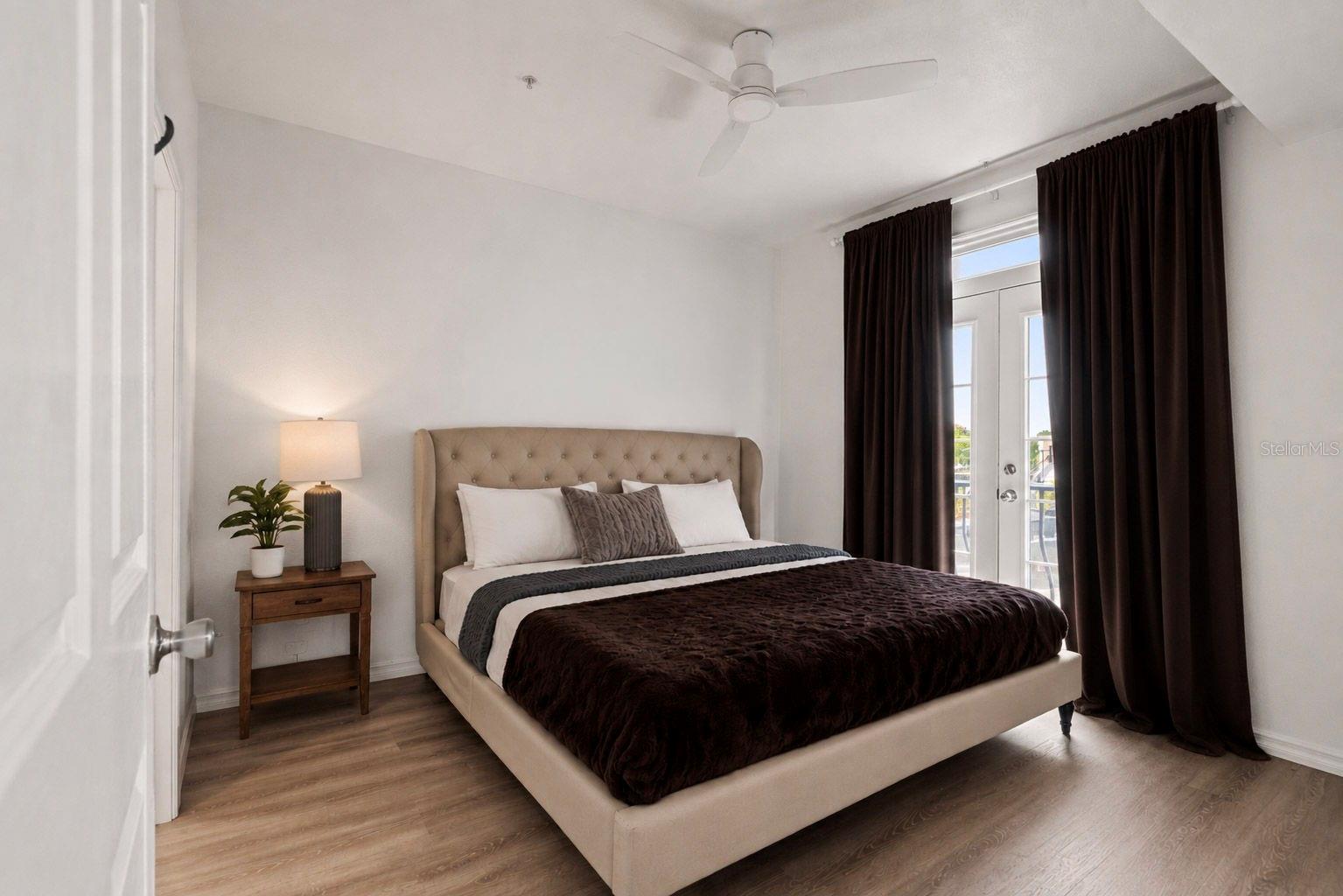 HARBOUR PLACE CITY HOMES A CON - Residential