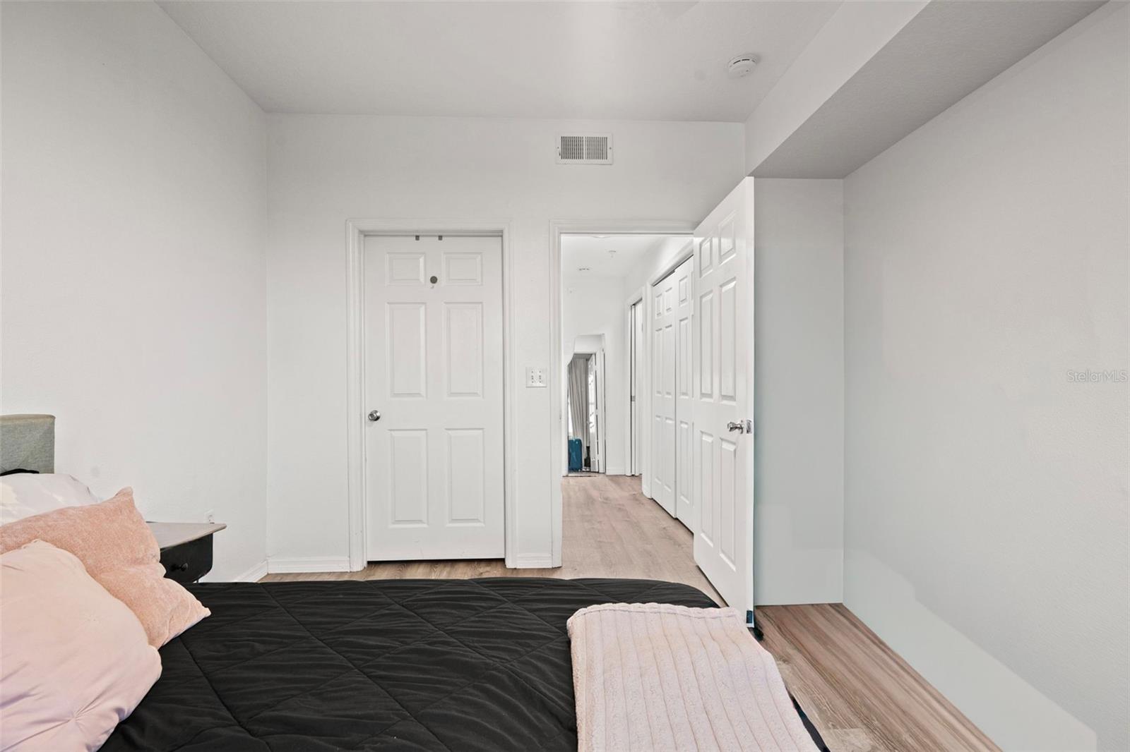 HARBOUR PLACE CITY HOMES A CON - Residential