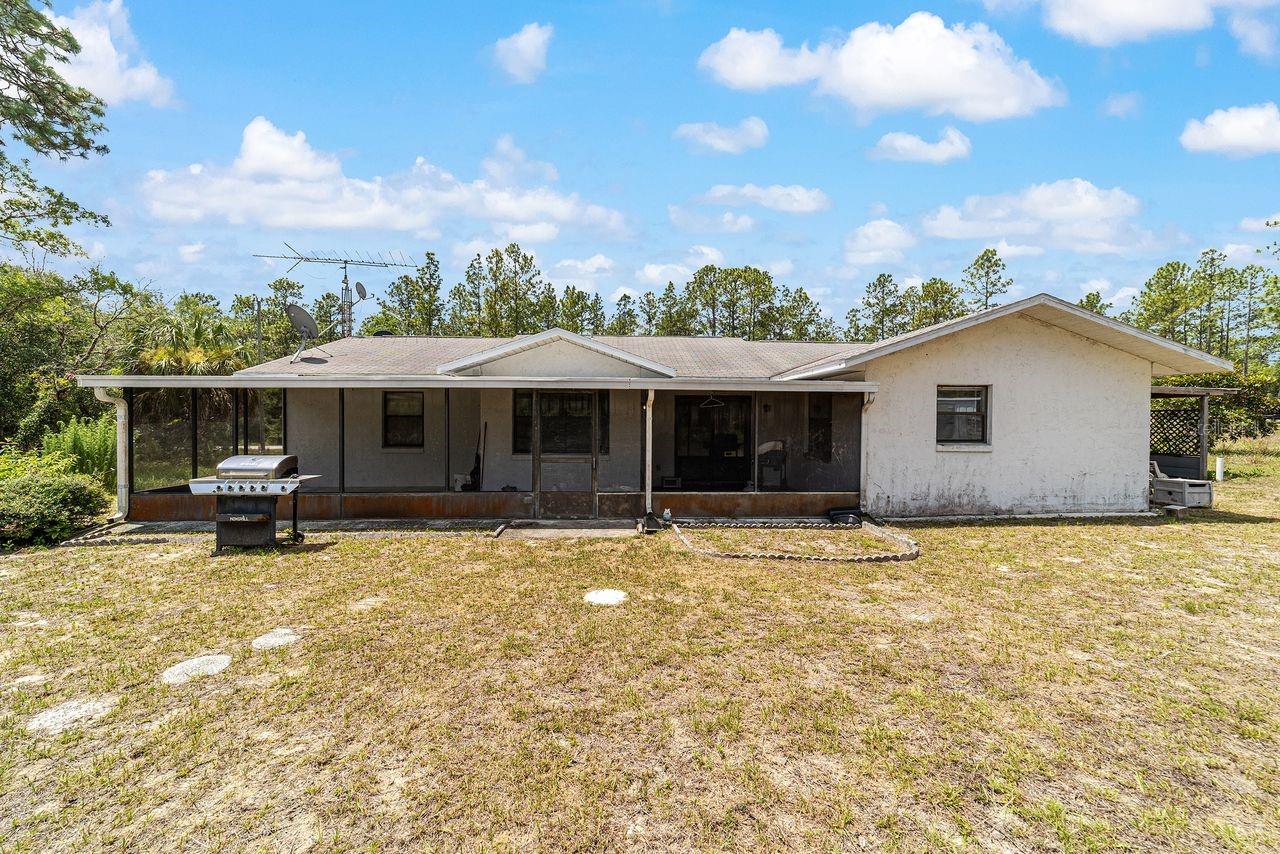 RAINBOW LAKES ESTATES - Residential