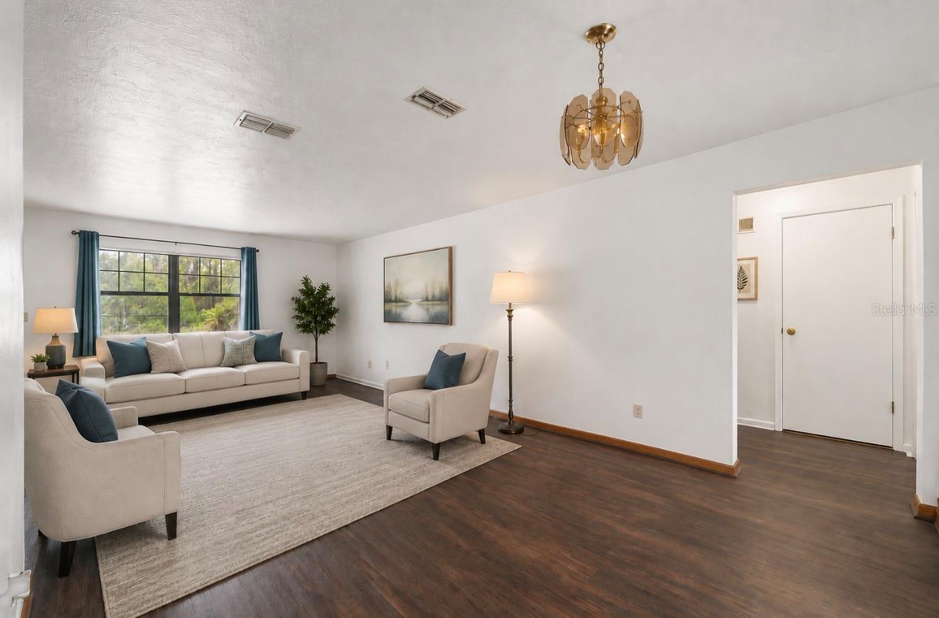 RAINBOW LAKES ESTATES - Residential