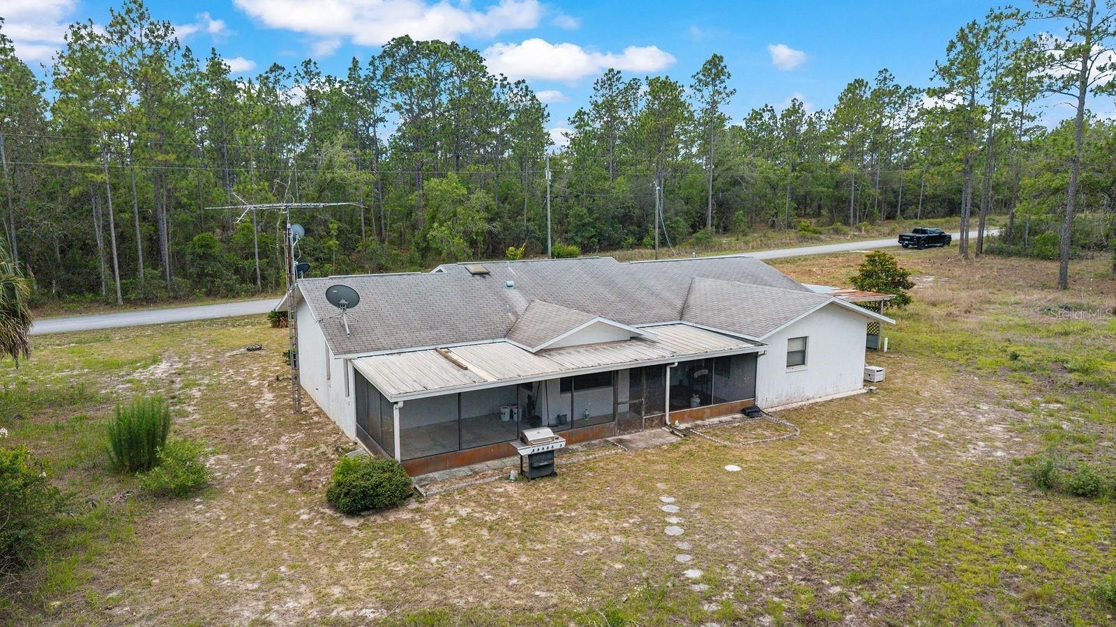 RAINBOW LAKES ESTATES - Residential