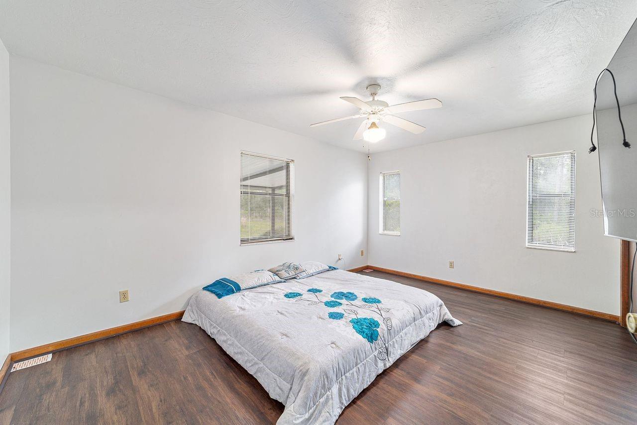 RAINBOW LAKES ESTATES - Residential