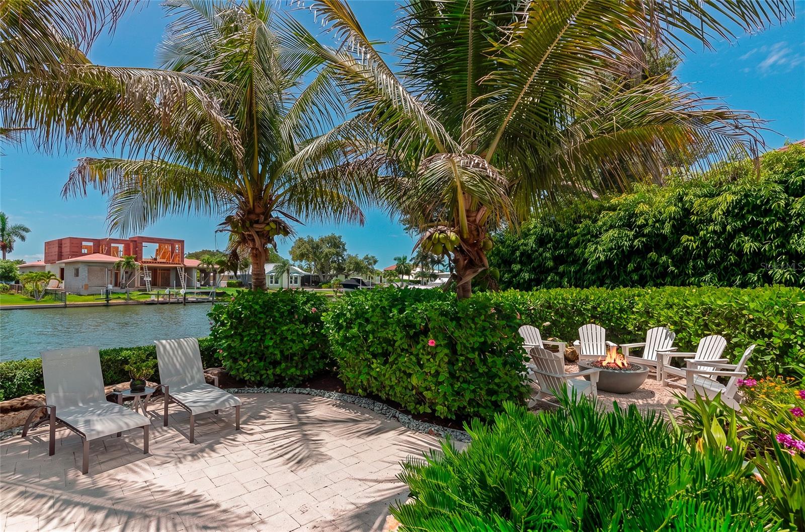 SOUTHPOINTE SHORES - Residential