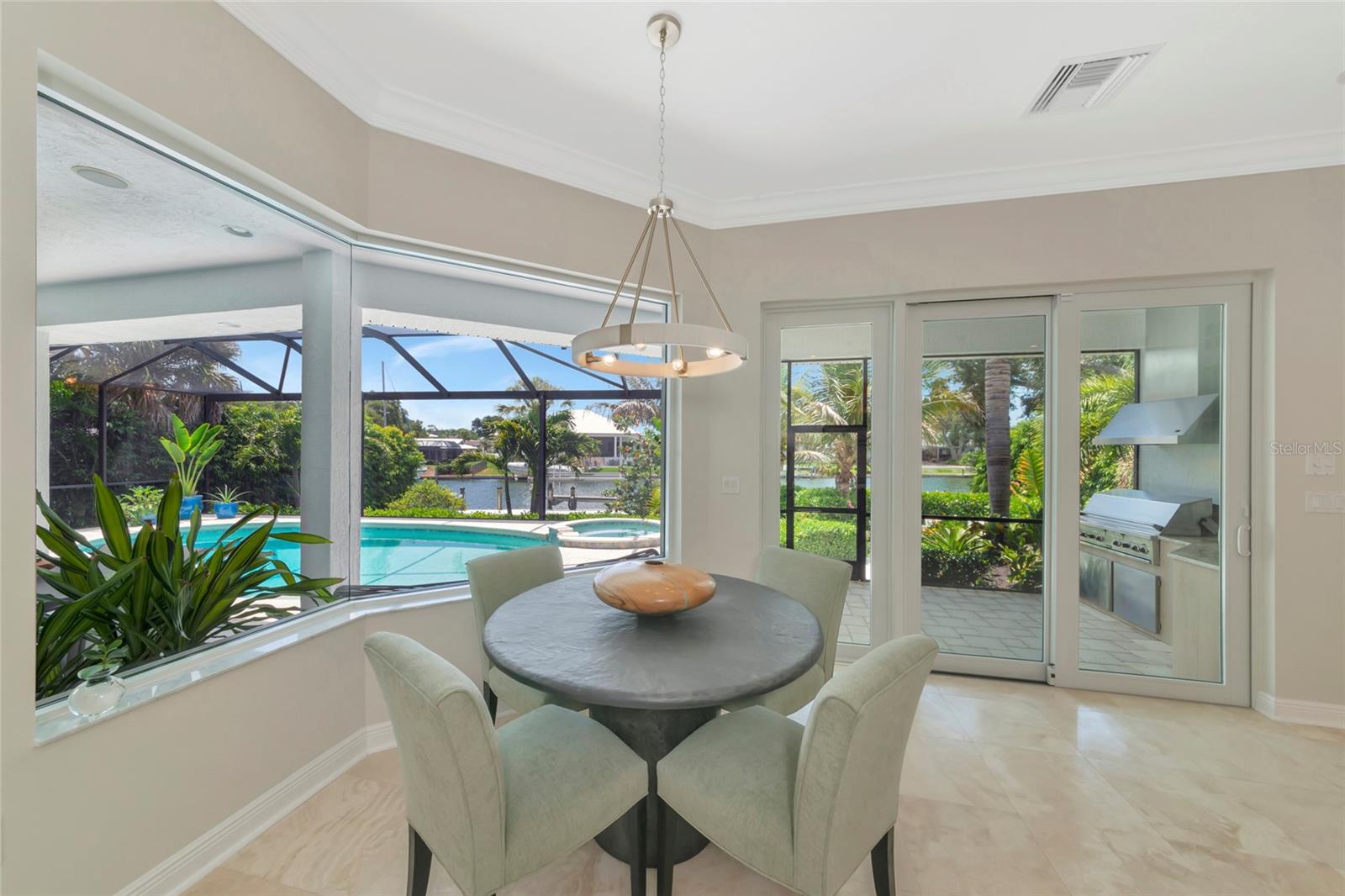 SOUTHPOINTE SHORES - Residential