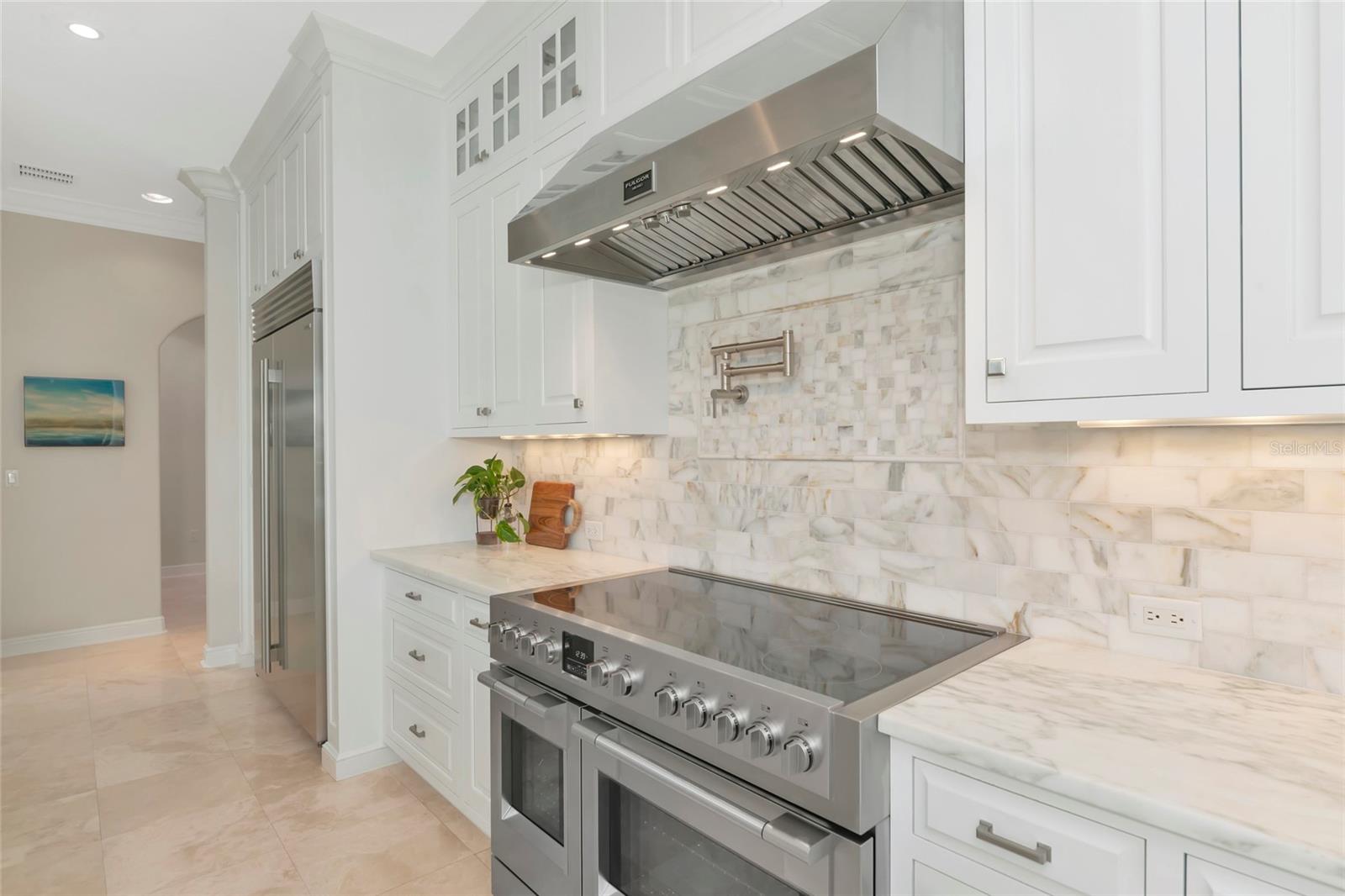 SOUTHPOINTE SHORES - Residential