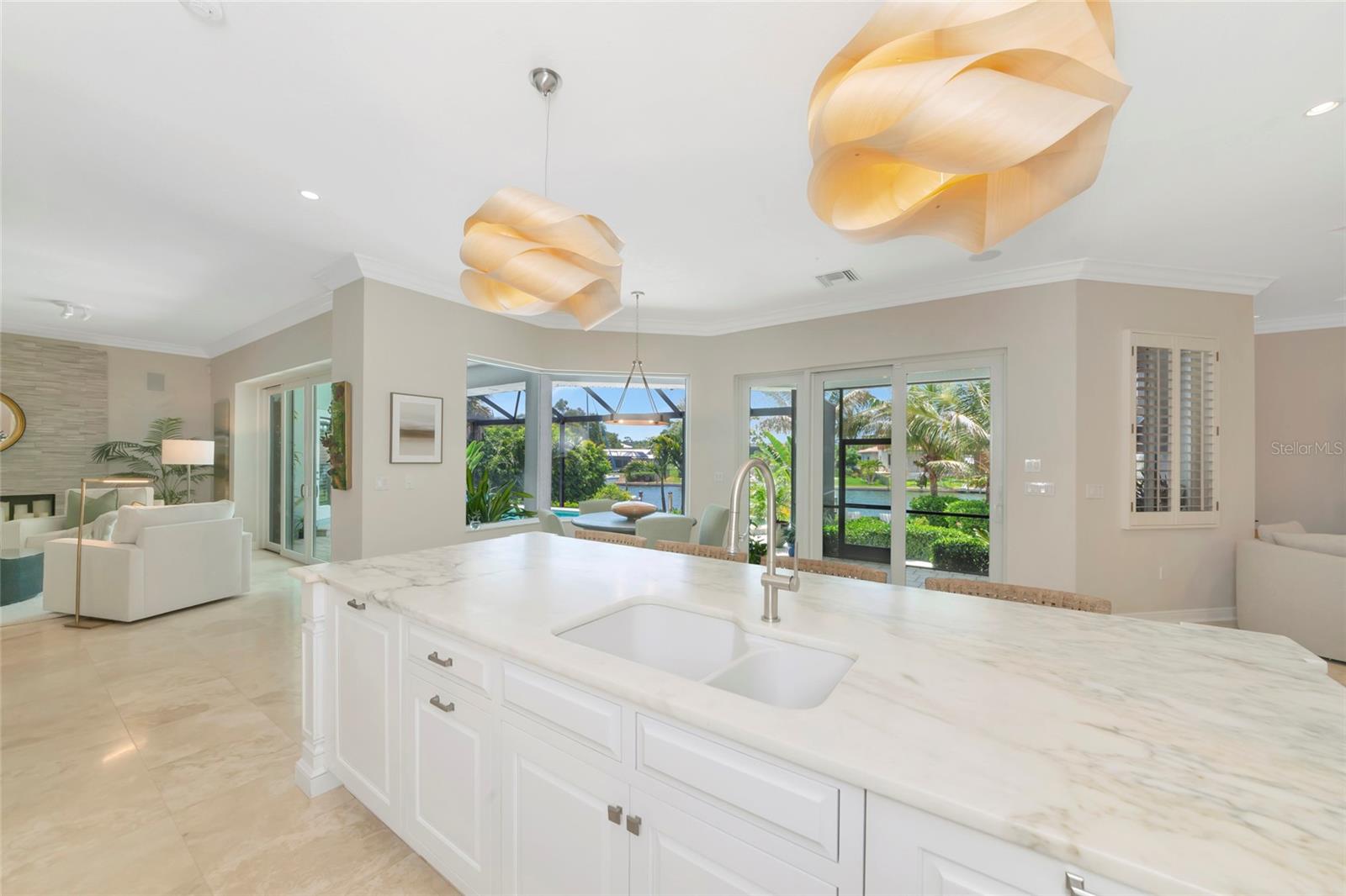 SOUTHPOINTE SHORES - Residential